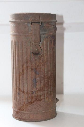 Duitse gasmaskerdoos WW2, gedateerd 1940 beschikbaar voor biedingen