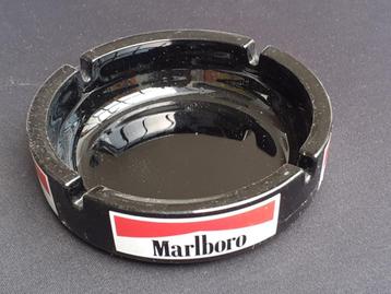 Asbak " Marlboro " beschikbaar voor biedingen