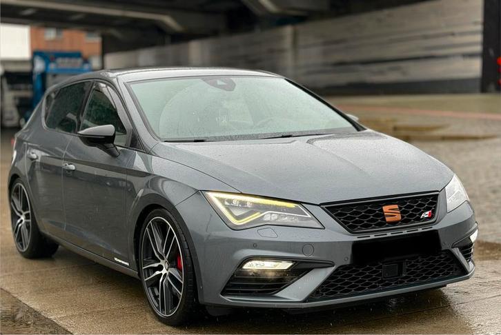 Seat Leon Cupra 300 pk 2018, Auto's, Seat, Particulier, Leon, Benzine, Euro 6, Automaat, Alcantara, Dealer onderhouden, Ophalen