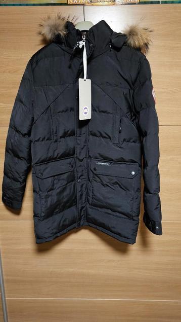 Nieuwe canada goose parka jas voor heren de maat is  large P beschikbaar voor biedingen