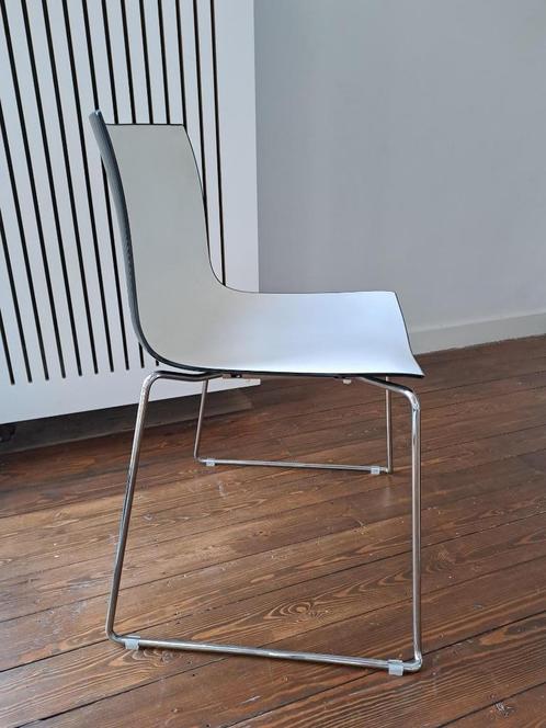 Design Stoelen Arper, Huis en Inrichting, Stoelen, Zo goed als nieuw, Kunststof, Wit, Ophalen