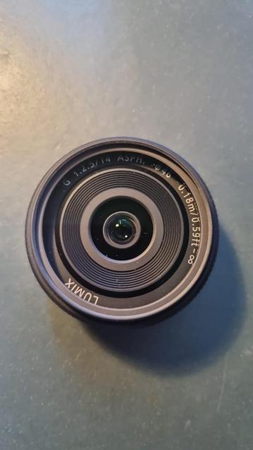 Panasonic Lumix 14mm f/2.5 beschikbaar voor biedingen