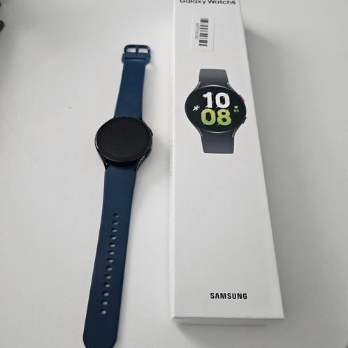 Samsung galaxywatch 5 lte, Handtassen en Accessoires, Smartwatches, Gebruikt, Zwart, Afstand, Calorieverbanding, Conditie, GPS