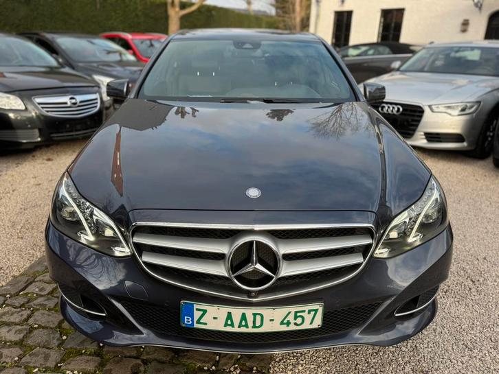 Mercedes E200 benzine - OPENDAK*LED*53000KM*Navi*GARANTIE!, Autos, Mercedes-Benz, Entreprise, Achat, Classe E, Caméra 360°, ABS