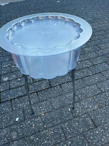 Bijzettafel Ikea  beschikbaar voor biedingen