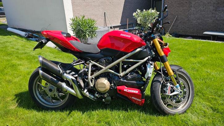 Streetfighter 1098s, Motoren, Motoren | Ducati, Particulier, Naked bike, meer dan 35 kW, 2 cilinders, Motorrijbewijs A, Sportuitlaat
