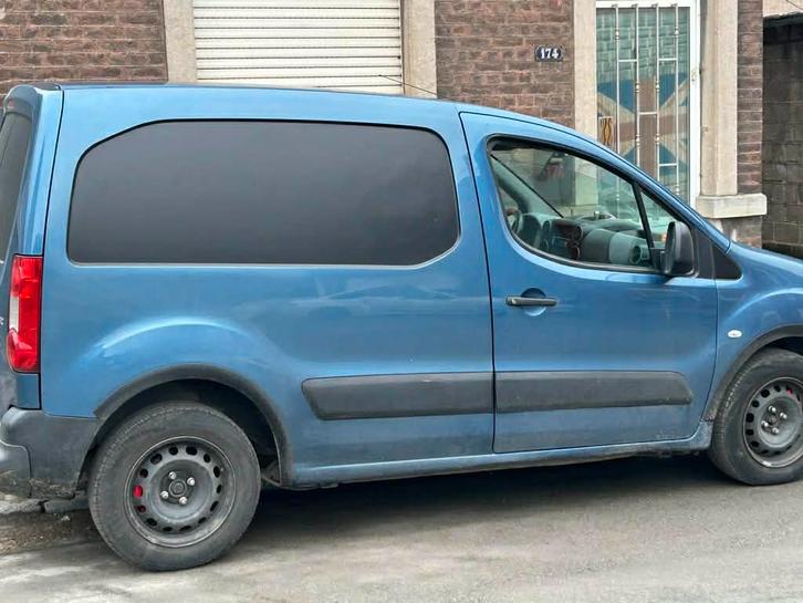 Peugeot Partner 2 zitplaatsen, Auto's, Bestelwagens en Lichte vracht, Radio, Peugeot, Diesel, Euro 4, 4 deurs, Handgeschakeld