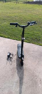 Trotinette électrique a réparer, Vélos & Vélomoteurs, Enlèvement