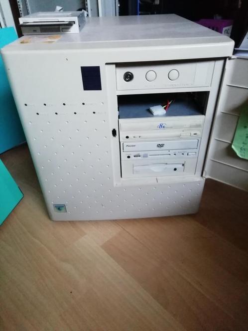 Cube PC kast, Computers en Software, Computerbehuizingen, Gebruikt, Ophalen