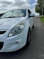 Hyundai i20 2011, Auto's, Hyundai, Euro 5, Zwart, Wit, Handgeschakeld