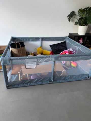 Speelbox beschikbaar voor biedingen