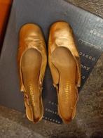 Sandales dorées habillées ouvertes à l'arrière
Pointure 38, Overige kleuren, Boutique Mademoiselle, Gedragen, Sandalen of Muiltjes