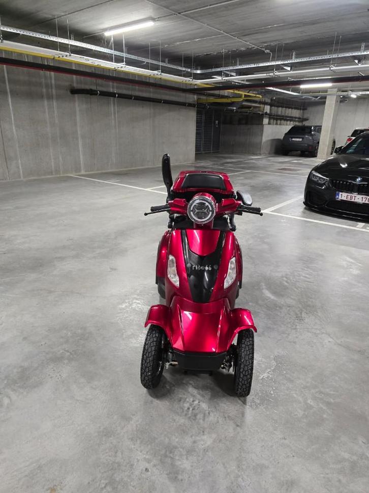 Scooter électrique rouge pour PMR, Divers, Voitures sans permis & Scooters pour invalides, Neuf, Autres marques, 16 à 25 km, Enlèvement