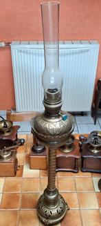 Grande ancienne lampe à pétrole. Vintage. Super état !, Antiquités & Art, Antiquités | Éclairage, Enlèvement ou Envoi