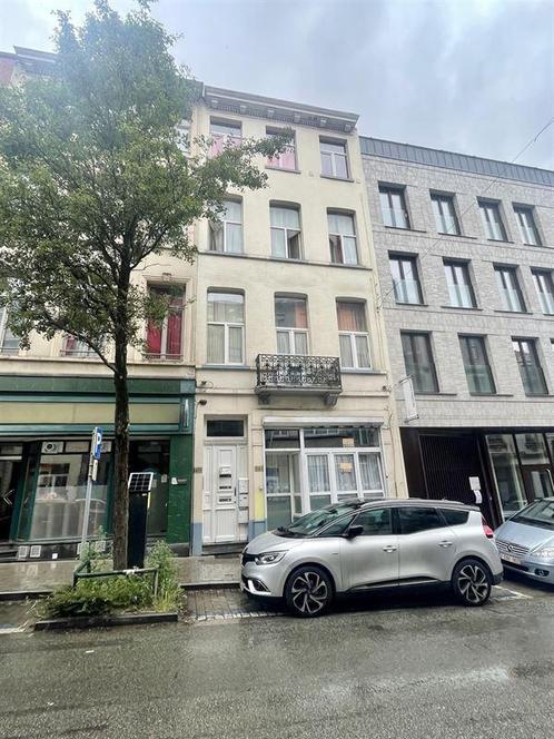 Immeuble à vendre à Saint-Gilles, 5 chambres, Immo, Huizen en Appartementen te koop, Vrijstaande woning