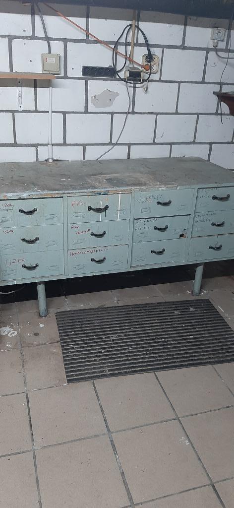 Gratis: handige kast voor gereedschap, Doe-het-zelf en Bouw, Overige Doe-Het-Zelf en Bouw, Gebruikt, Ophalen