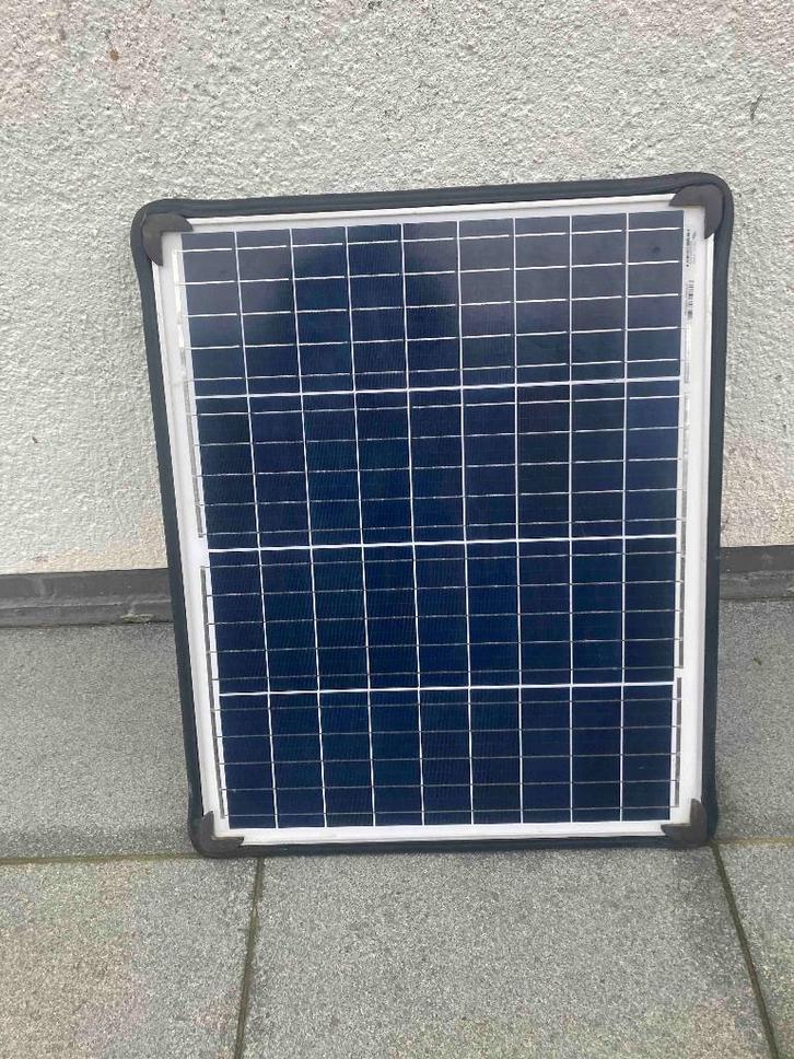 twee zonnepanelen, Doe-het-zelf en Bouw, Zonnepanelen en Toebehoren