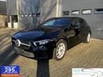 Mercedes A-klasse 250 NAVI/CRUISE/LEER/225PK, Auto's, Gebruikt, Zwart, 4 cilinders, Zwart
