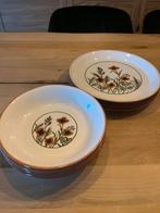 4 diepe en 4 platte borden, Huis en Inrichting, Ophalen