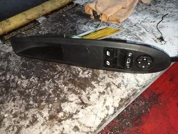 Elektrisch Raam Schakelaar van een Citroen DS3 beschikbaar voor biedingen