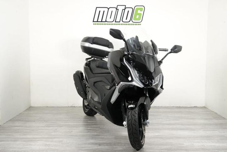 Kymco AK 550 Premium, Motoren, Motoren | Overige merken, Bedrijf, Scooter, meer dan 35 kW, 2 cilinders, Motorrijbewijs A, ABS
