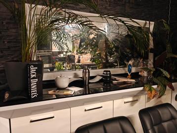 Miroir blanc de 1m85 sur 78 cm beschikbaar voor biedingen