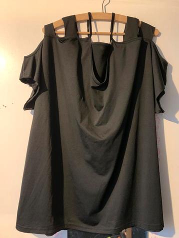 Tuniek voor dames  beschikbaar voor biedingen