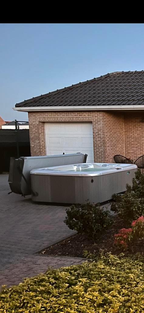 Hotspring SPA Triumph 14, Tuin en Terras, Bubbelbaden en Hottubs, Gebruikt, Vast, Ophalen
