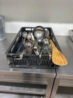 Krat vol horeca keukengerei, Ophalen