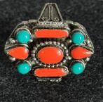 Oude vintage ring 1950-1960, Handtassen en Accessoires, Antieke sieraden, Ophalen of Verzenden, Overige materialen, Ring