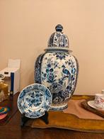 Delfts blauw vaas en decoratieborden, Antiek en Kunst, Ophalen