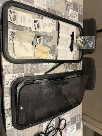 Nieuwe Happich GHE Typ III Glass Sunroof – complete set(NOS) beschikbaar voor biedingen