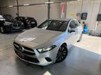 Mercedes A180 2.0 AUTOMAAT/MERCEDES MOTOR/LED/OHB/GARANTIE, 4 deurs, 4 cilinders, USB, Leder en Stof