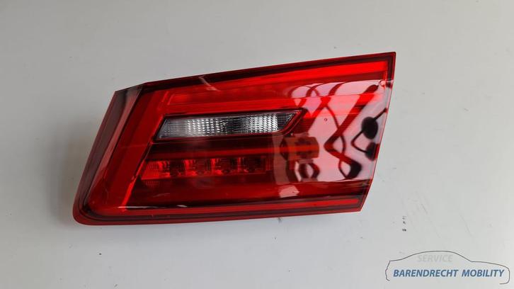 Achterlicht BMW G30 F90 5 serie sedan 630342R1 rechts binnen, Auto-onderdelen, Verlichting, BMW, Gebruikt