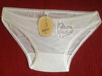 LUXE  LINGERIE    beschikbaar voor biedingen