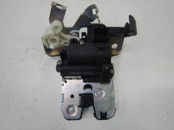 Audi A5 F5 8W6 Achterklepslot 8W0827503 beschikbaar voor biedingen