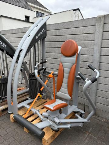 Sportsart chest press fitness beschikbaar voor biedingen