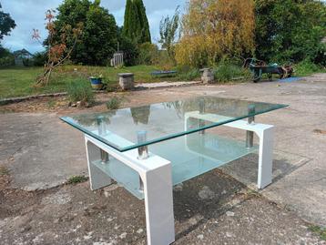 Table beschikbaar voor biedingen