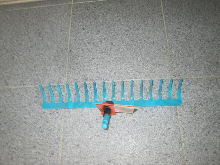 Gardena combisystem hark 14 tanden, Tuin en Terras, Hand-tuingereedschap, Nieuw, Hark, Ophalen