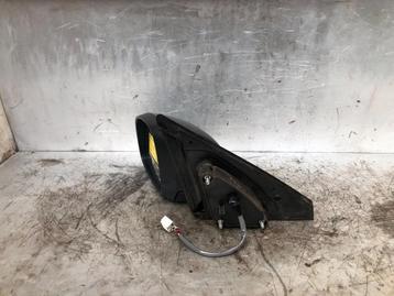 Buitenspiegel links van een Suzuki Swift beschikbaar voor biedingen