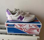Meisjessneaker New Balance maat 35, Kinderen en Baby's, Kinderkleding | Schoenen en Sokken, Meisje, Schoenen, Nieuw, Ophalen of Verzenden