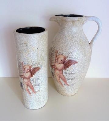 Prachtige vazen met engel, apart of samen te koop beschikbaar voor biedingen