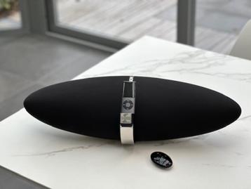 Bowers & Wilkins Zeppelin + Ipod en afstandsbediening beschikbaar voor biedingen