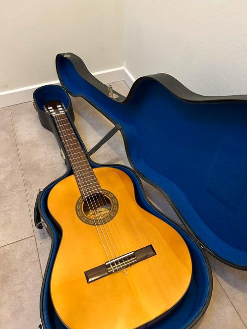 Raimundo 125 inclusief hardcase, Musique & Instruments, Instruments à corde | Guitares | Acoustiques, Comme neuf, Enlèvement