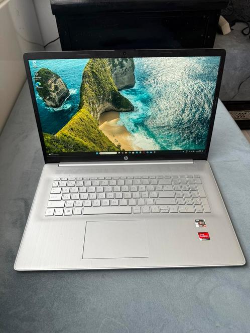 HP Laptop 17.3 inch – AMD Ryzen 5 - 512GB SSD – 8GB RAM, Computers en Software, Windows Laptops, Zo goed als nieuw, SSD, 8 GB