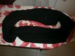 Echarpe tube noire à mailles douces, Vêtements | Femmes, Bonnets, Écharpes & Gants, Enlèvement ou Envoi, Porté, Taille 42/44 (L)