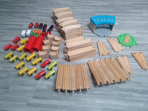 Houten trein IKEA, Kinderen en Baby's, Speelgoed | Bouwstenen, Zo goed als nieuw, Ophalen of Verzenden