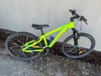VTT ROCKRIDER ST100 jaune fluo 26 pouces, Fietsen en Brommers, Fietsen | Kinderfietsjes, Ophalen, Gebruikt, 20 inch of meer, Rockrider