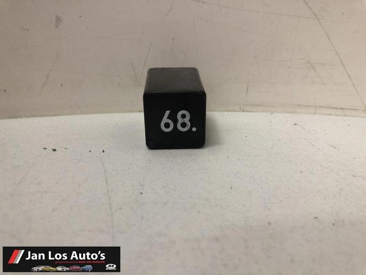 Deceleratieschakeling Relais 68 Audi 80 B3 86-91 811919098B, Auto-onderdelen, Elektronica en Kabels, Audi, Gebruikt, Ophalen of Verzenden