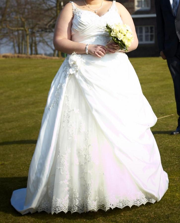 Trouwjurk cosmobella maat 48, Kleding | Dames, Trouwkleding en Trouwaccessoires, Trouwjurk, Ophalen